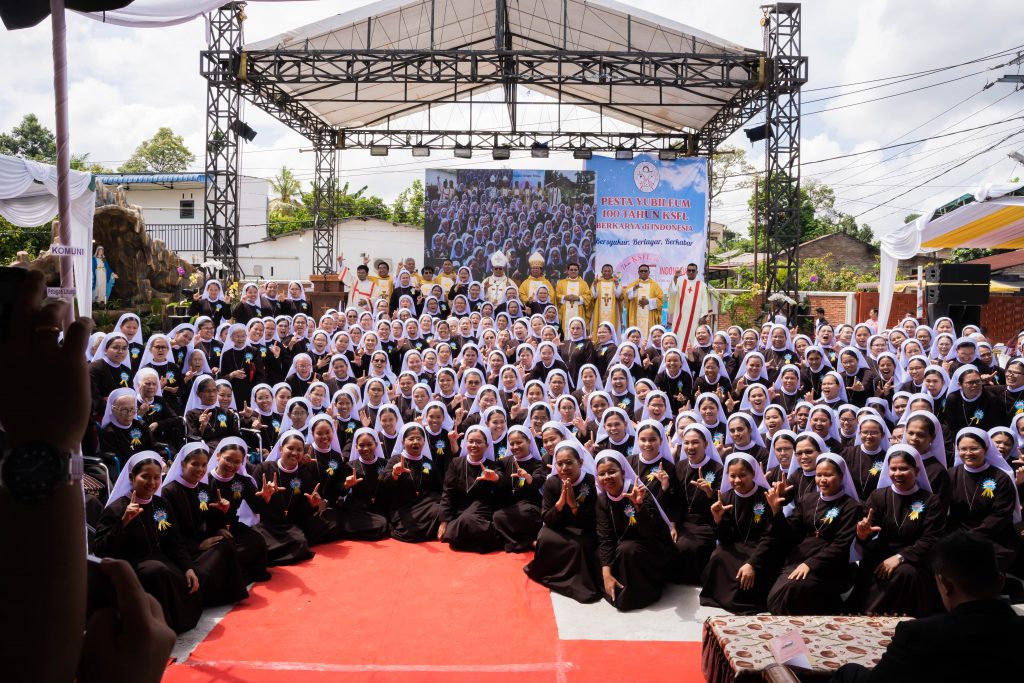 PERAYAAN SYUKUR 100 TAHUN KSFL DI INDONESIA